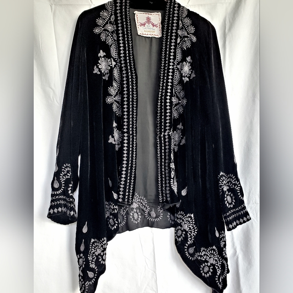 JOHNNY WAS BLACK VELVET EMBROIDERED CARDIGAN SZ XS